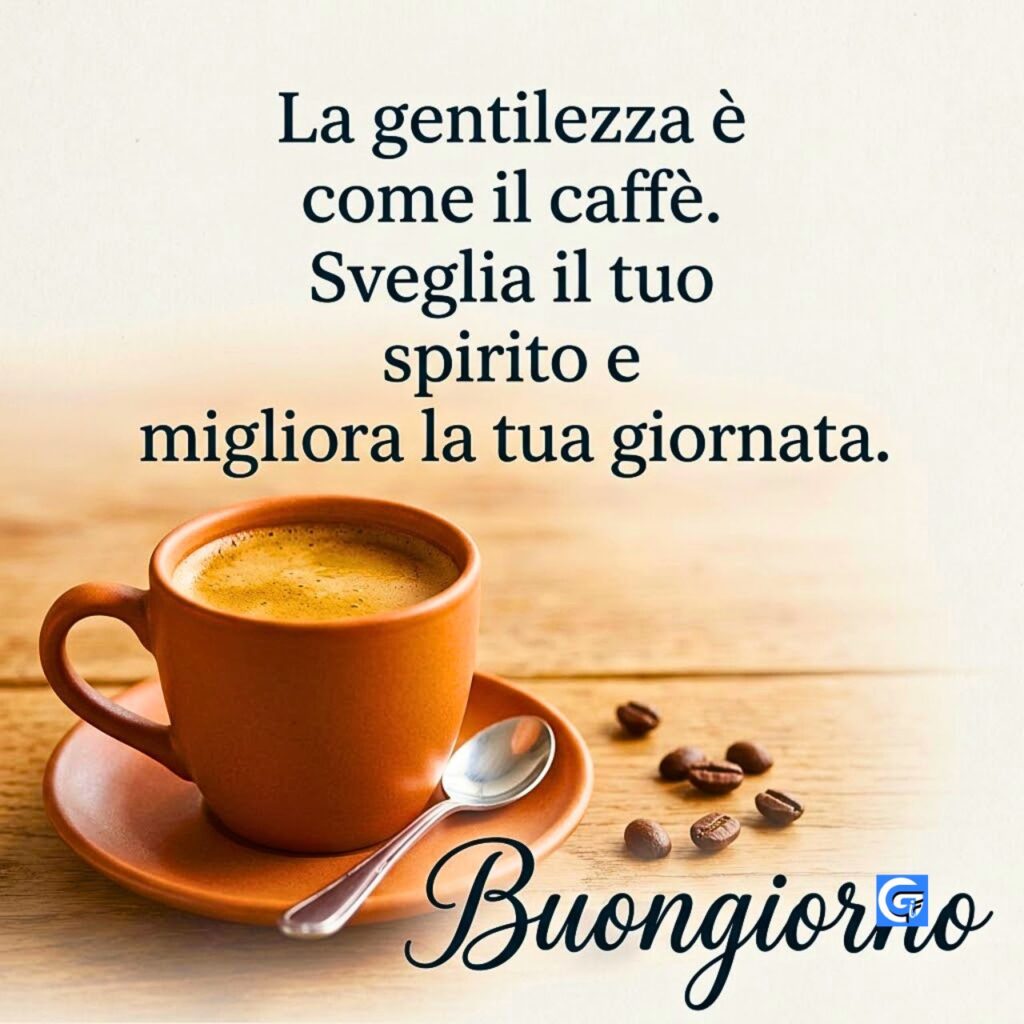 Tazza di caffè terracotta con testo La gentilezza è come il caffè e Buongiorno su tavolo legno.