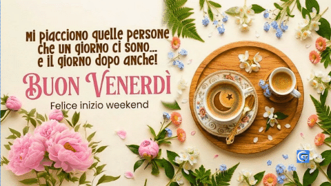 Due tazze di caff&egrave;, arte della crema, cucchiaio, peonie, jasmine, daisies, scritte 'BUON VENERD&Igrave;' e citazione.